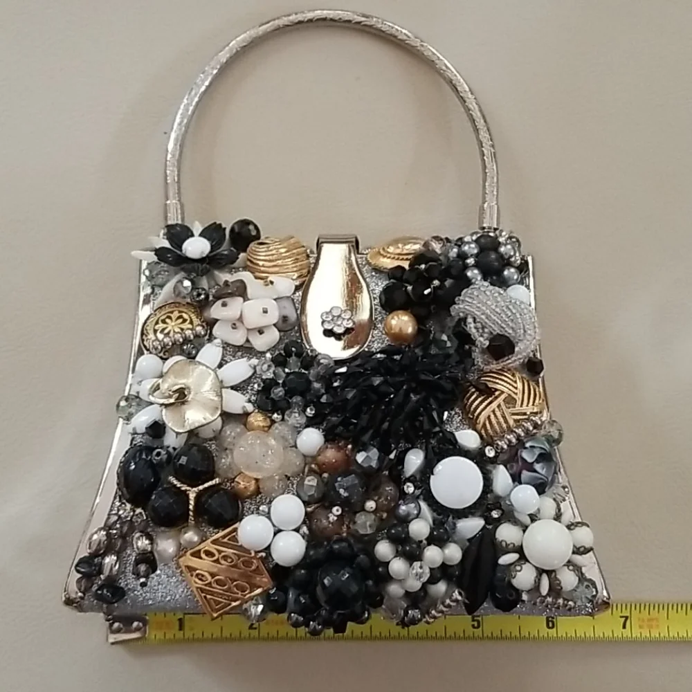 NWT Repurposed Vintage Jewelry Collage Beaded Metal Frame Handbag - Picture 14 of 16